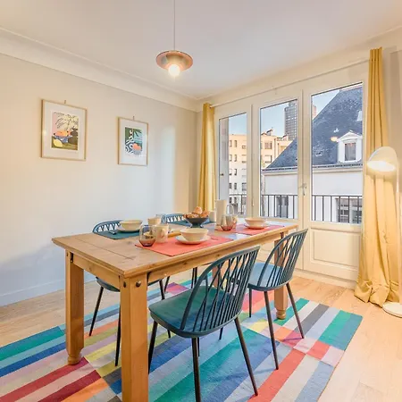 Le Chapeau-rouge - Au Coeur De