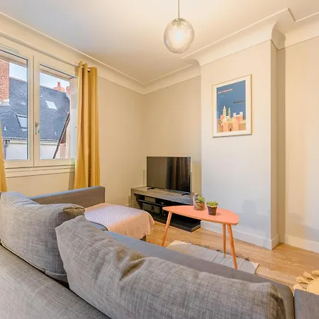 Le Chapeau-rouge - Au Coeur De Nantes