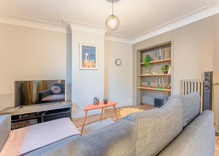 Le Chapeau-rouge - Au Coeur De *