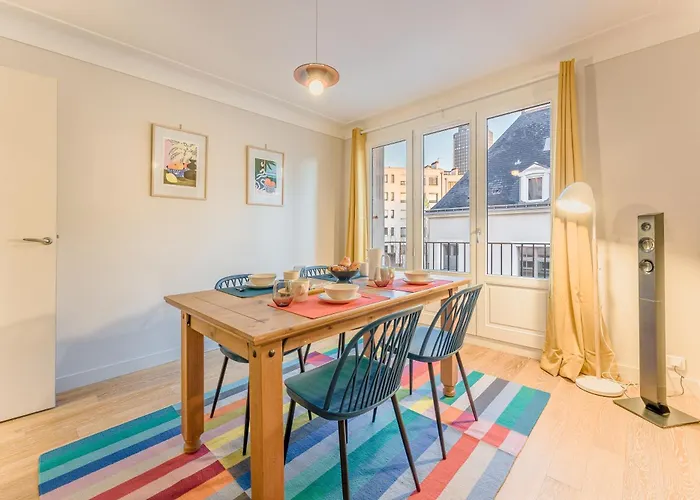 Le Chapeau-rouge - Au Coeur De